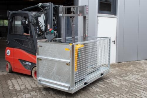 Bauer Material-Transportpalette mit Auffahrrampe